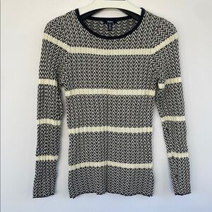 Hatley Navy Blue and Cream Crew Neck Sweater Small